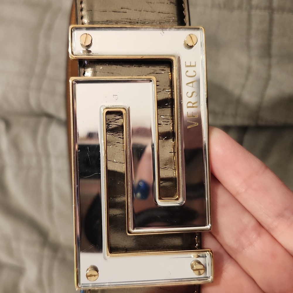 Versace Patent Leather Belt with Mirrored Buckle Size 80! - Picture 3 of 12
